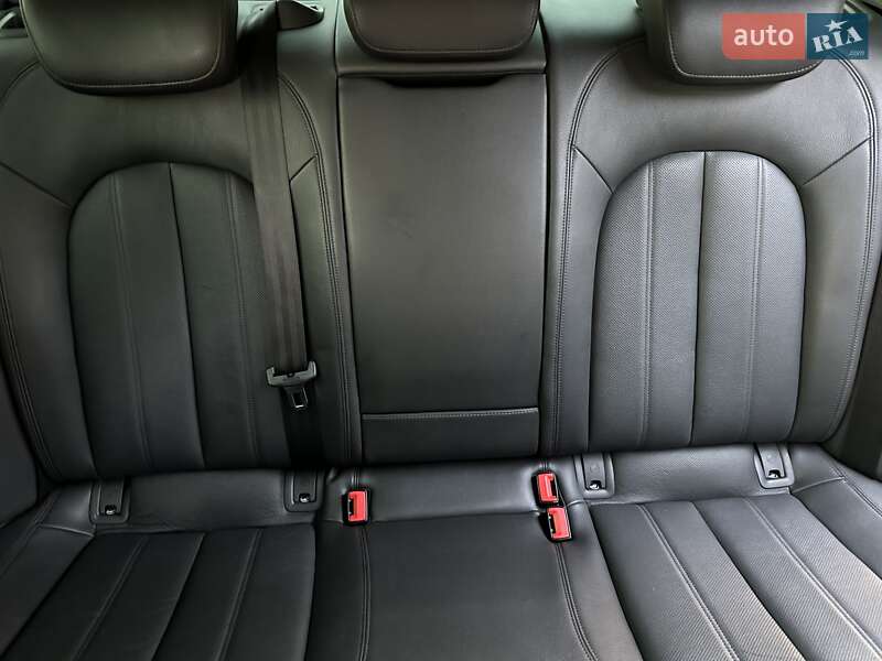 Седан Audi A6 2016 в Ужгороде