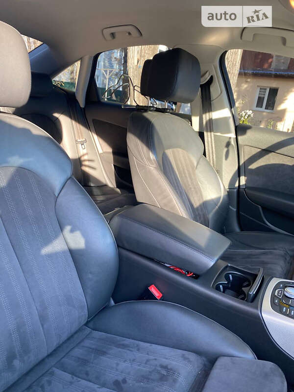 Седан Audi A6 2014 в Киеве