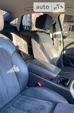 Седан Audi A6 2014 в 