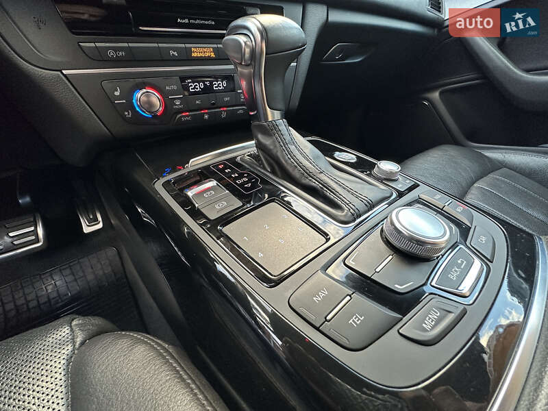 Седан Audi A6 2013 в Киеве