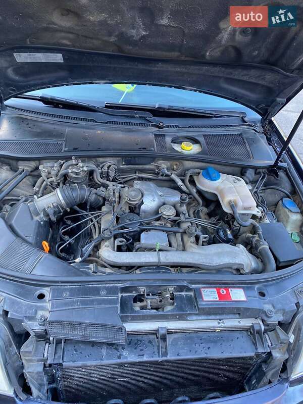 Седан Audi A6 2003 в Могилев-Подольске