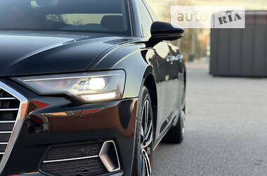 Седан Audi A6 2022 в 