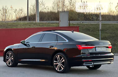 Седан Audi A6 2022 в 