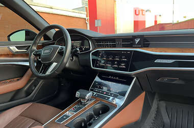 Седан Audi A6 2022 в 