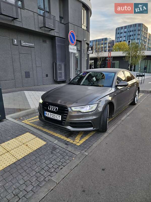 Седан Audi A6 2013 в Киеве