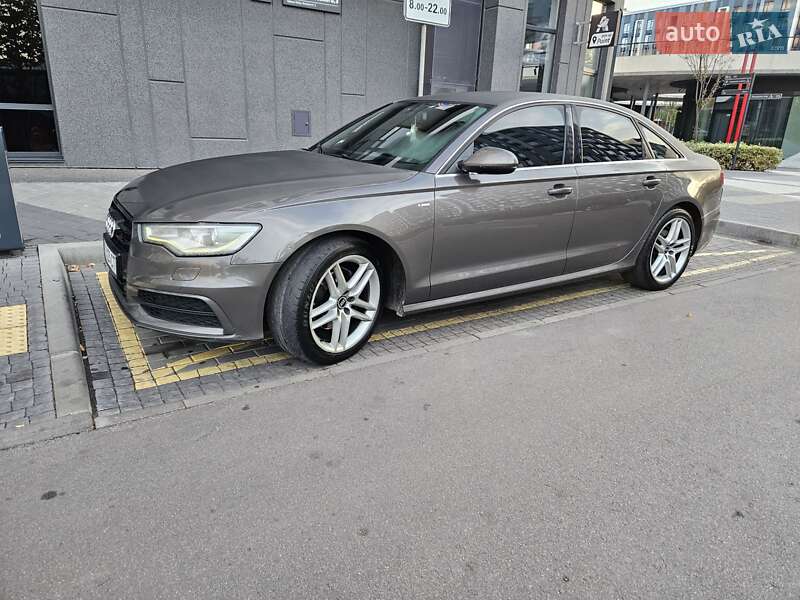 Седан Audi A6 2013 в Киеве