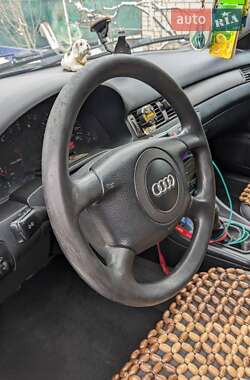 Универсал Audi A6 1998 в 