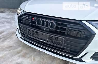 Седан Audi A6 2019 в 