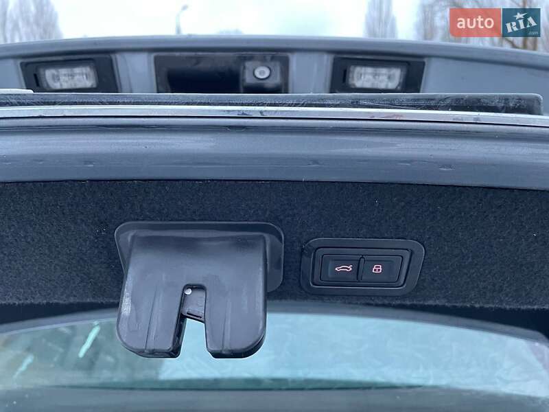 Седан Audi A6 2015 в Киеве