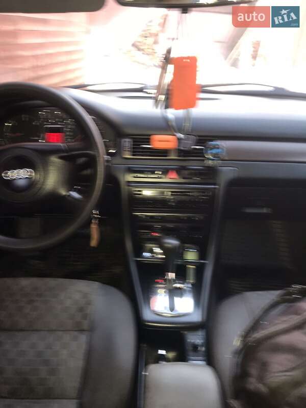 Універсал Audi A6 2000 в Рахові