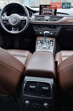 Седан Audi A6 2013 в 
