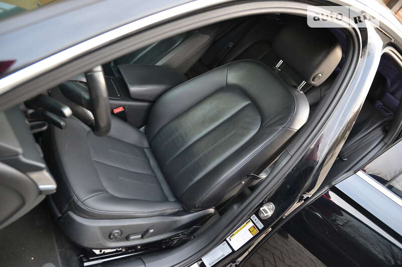 Седан Audi A6 2013 в Луцке