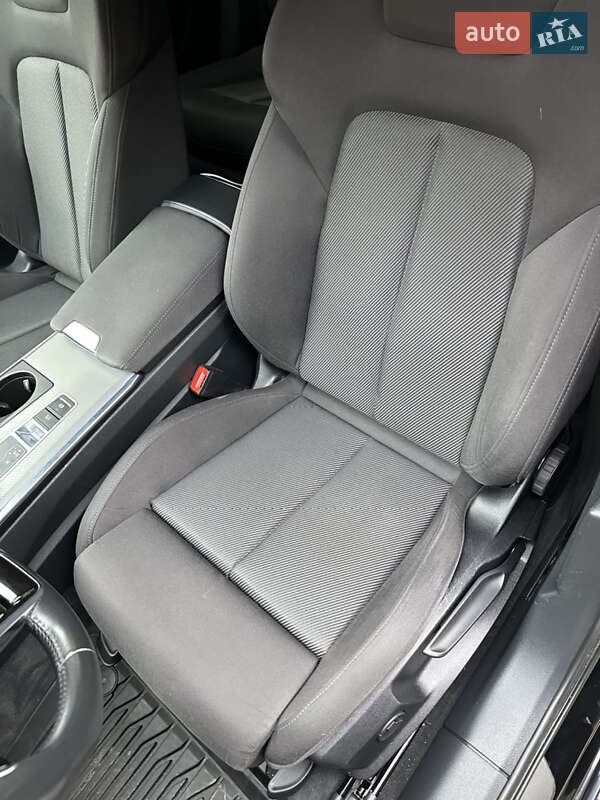 Универсал Audi A6 2018 в Черновцах