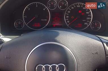 Универсал Audi A6 2004 в 