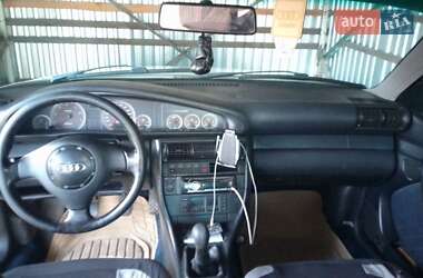Седан Audi A6 1995 в Берегово