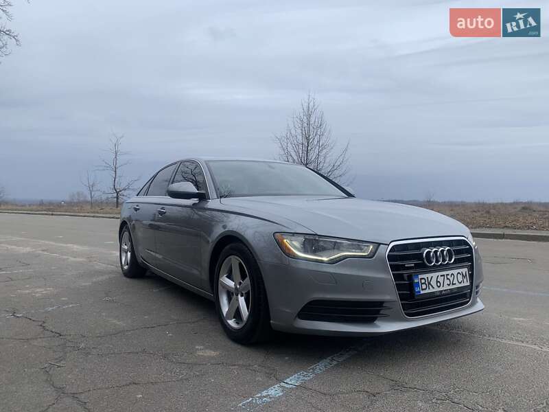 Седан Audi A6 2014 в Киеве