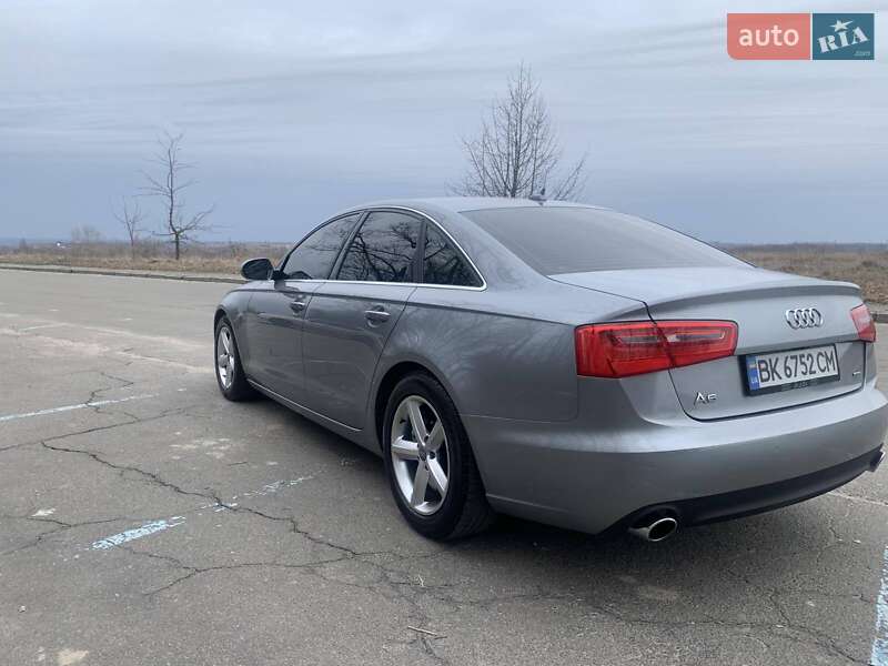 Седан Audi A6 2014 в Киеве