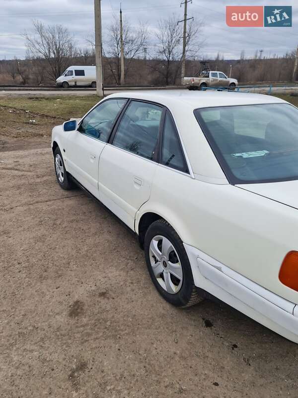 Седан Audi A6 1995 в Львові