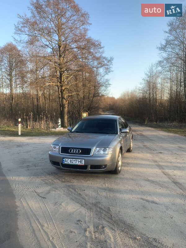 Седан Audi A6 2002 в Шацке