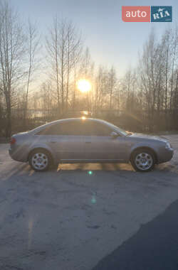 Седан Audi A6 2002 в Шацьку