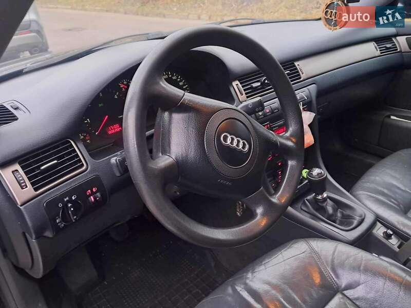 Универсал Audi A6 2001 в Львове