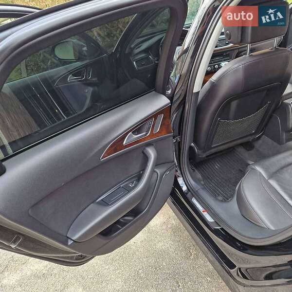 Седан Audi A6 2014 в Герці
