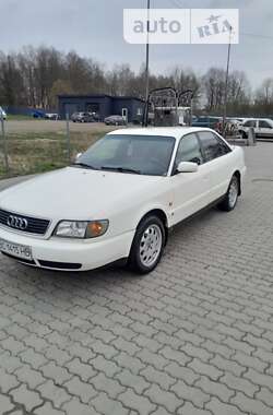 Седан Audi A6 1995 в Трускавце