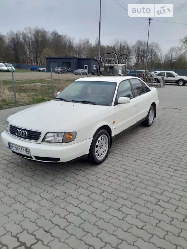 Седан Audi A6 1995 в Трускавце