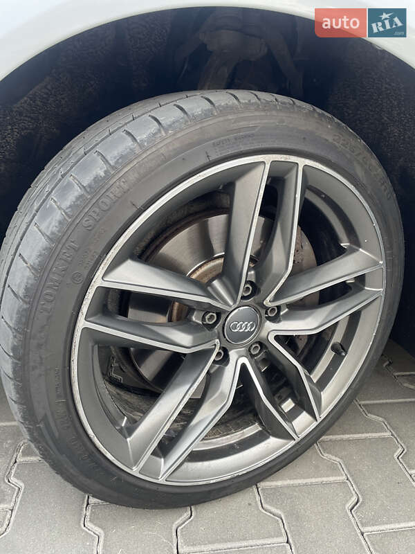 Универсал Audi A6 2011 в Луцке