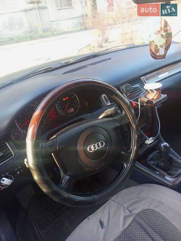 Универсал Audi A6 2000 в Николаеве