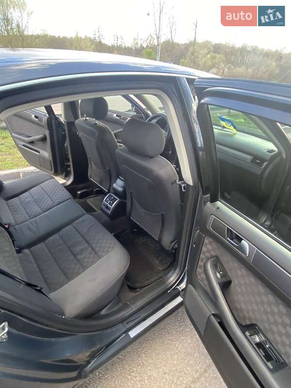 Универсал Audi A6 2003 в Ровно