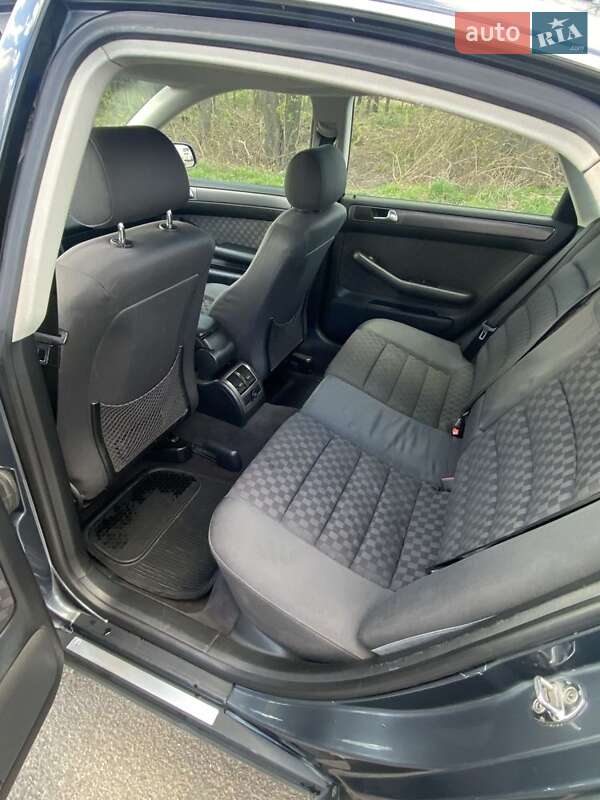 Универсал Audi A6 2003 в Ровно