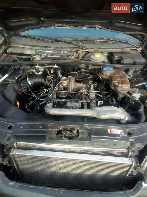 Седан Audi A6 1999 в Веселинове