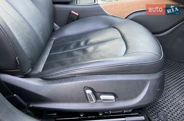 Седан Audi A6 2015 в 