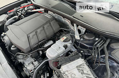 Седан Audi A6 2019 в 