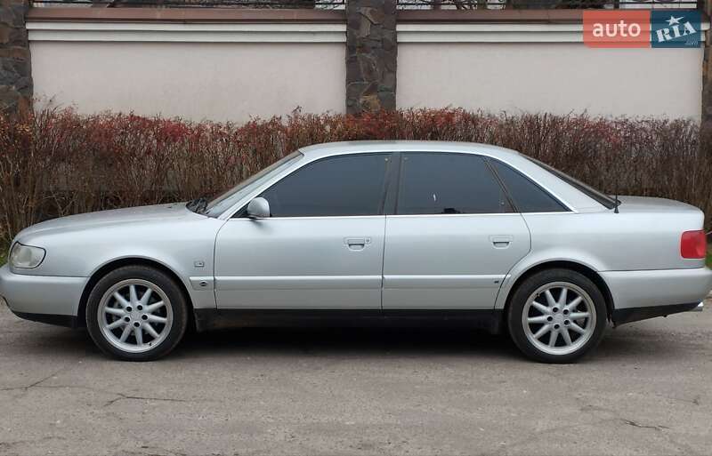 Седан Audi A6 1997 в Киеве