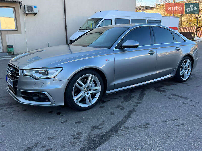 Седан Audi A6 2015 в Киеве
