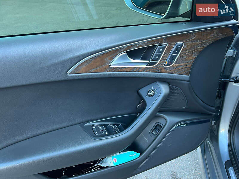 Седан Audi A6 2015 в Киеве