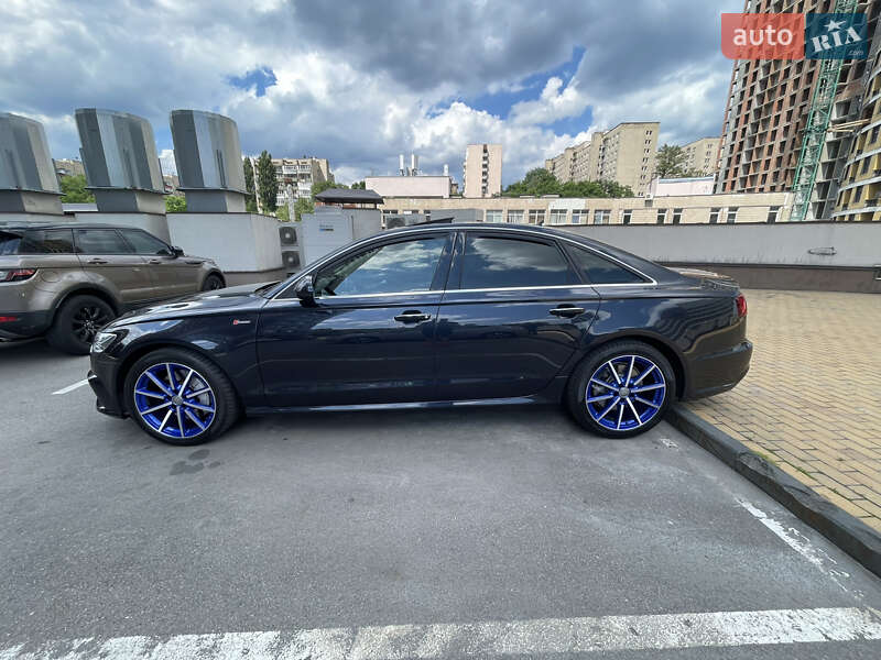 Седан Audi A6 2015 в Киеве