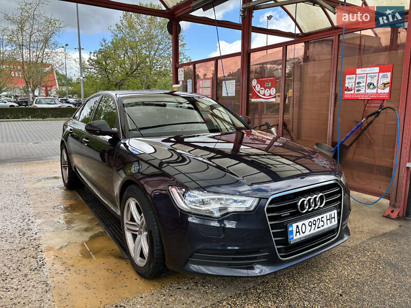 Седан Audi A6 2013 в Тячеве