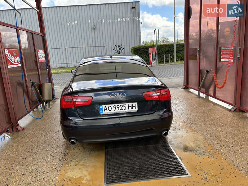 Седан Audi A6 2013 в Тячеве