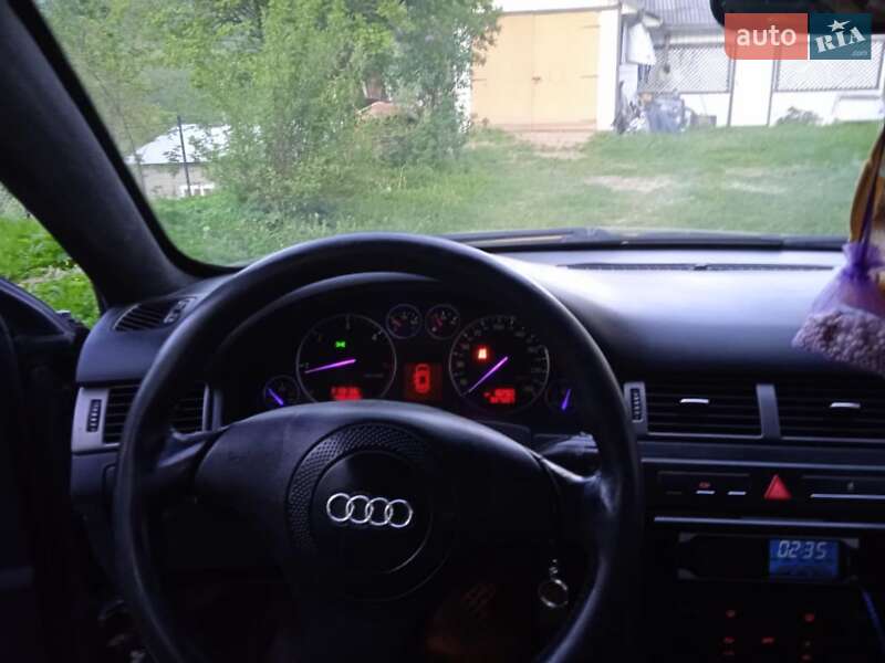 Универсал Audi A6 2004 в Верховине
