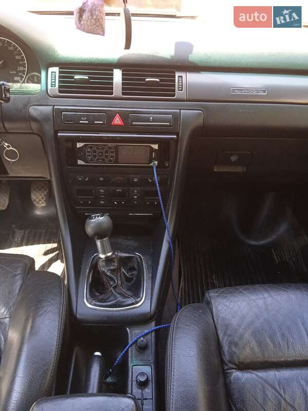 Универсал Audi A6 2004 в Верховине