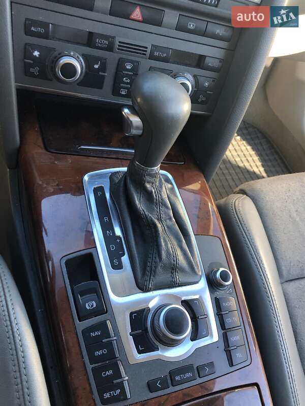 Седан Audi A6 2006 в Дубровице