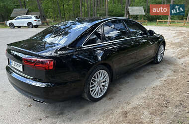 Седан Audi A6 2015 в 