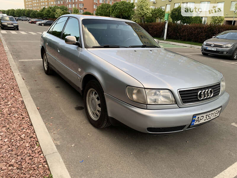 Седан Audi A6 1996 в Киеве