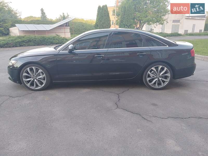 Седан Audi A6 2014 в Умані