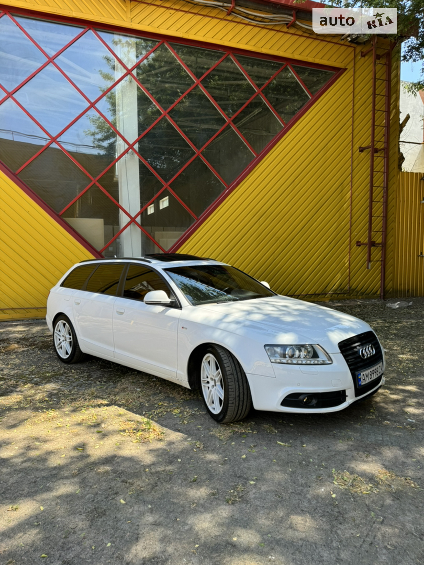 2010 Audi A6 - мініатюра 8