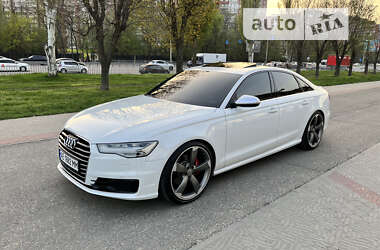 Седан Audi A6 2015 в 