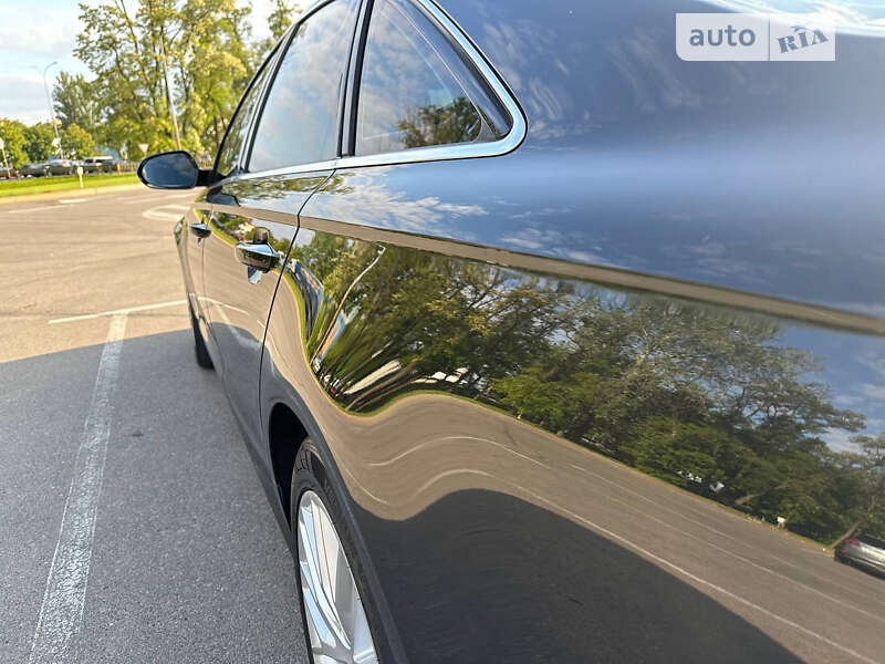 Седан Audi A6 2015 в Киеве